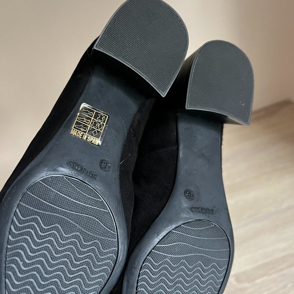 ELODIEBlack Suede Block Heel Pointed Toe Pumps Shoes - Picture 7 of 7